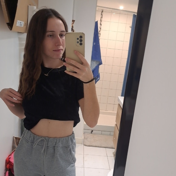 Inès